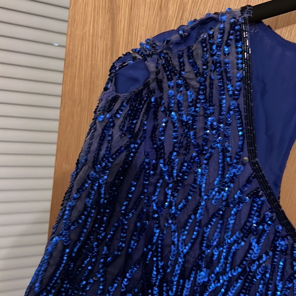 Fantasy by Lisa kane. 100 percent silk dress. Royal blue sequence - Picture 3 of 9